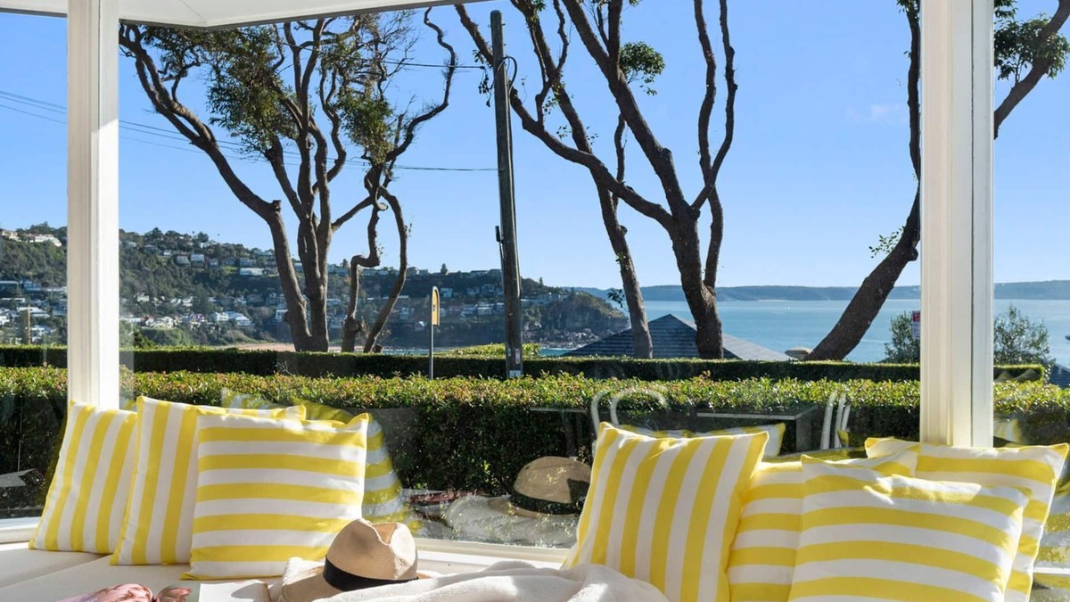 Whale Beach House | LA BALENA by Palm Beach Holiday Rentals