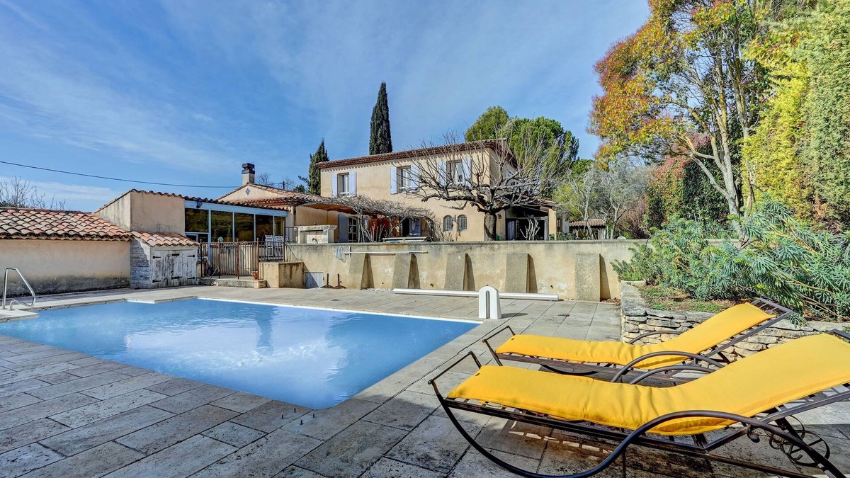 Piolenc House | La Bastide des Jourdans - Piscine et climatisation
