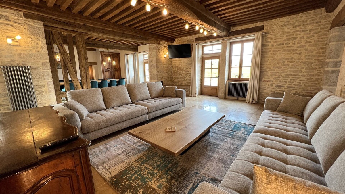 Chassagne-Montrachet House | La Bastide De Chassagne-montrachet