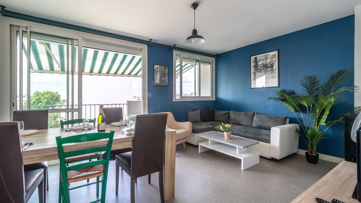 Cholet Apartment | La Belle Étape - Grand T5 à Cholet
