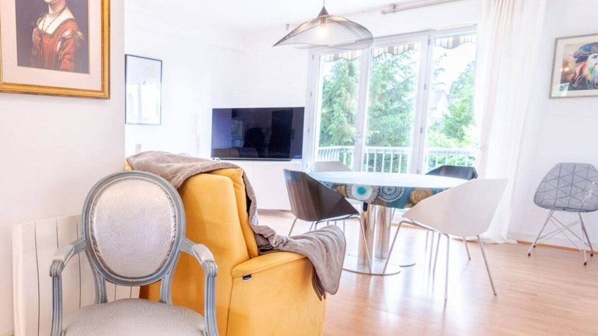 Amboise Apartment | La Belle Ferronnière, Peaceful apartment Amboise