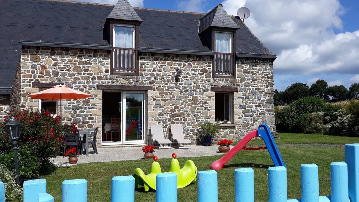 Lamballe House | La Belle Issue 6 - LAMBALLE