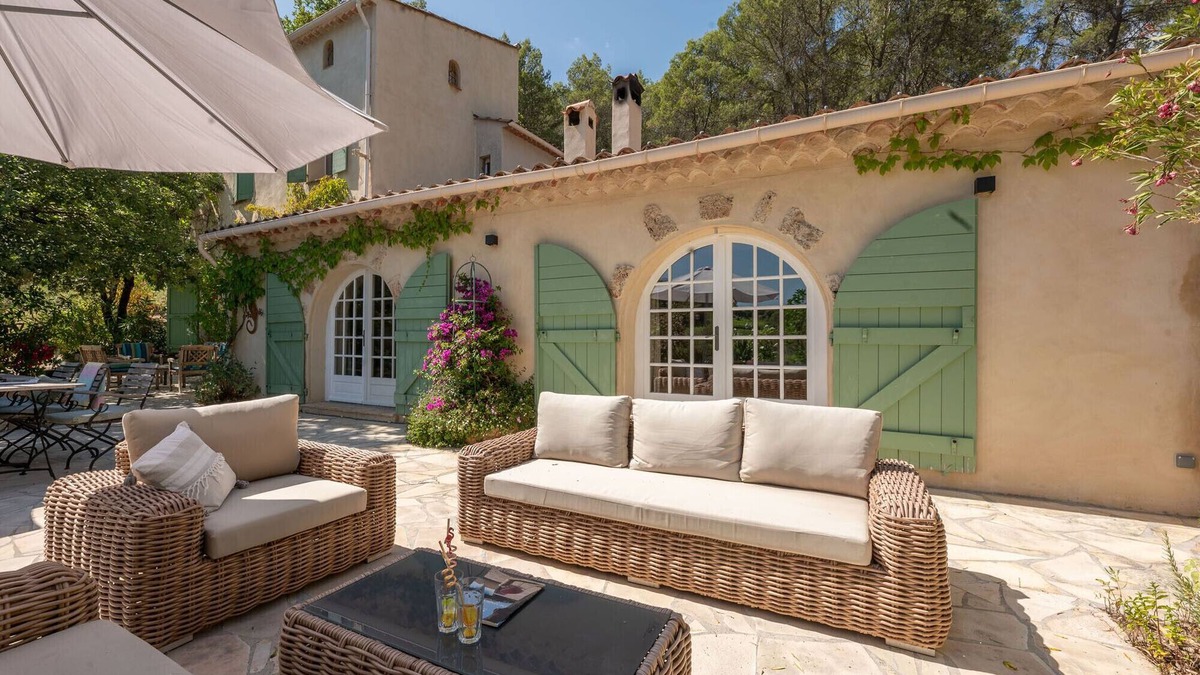 Cotignac Villa | La Bergerie Caseneuve A Timeless Retreat in Provence