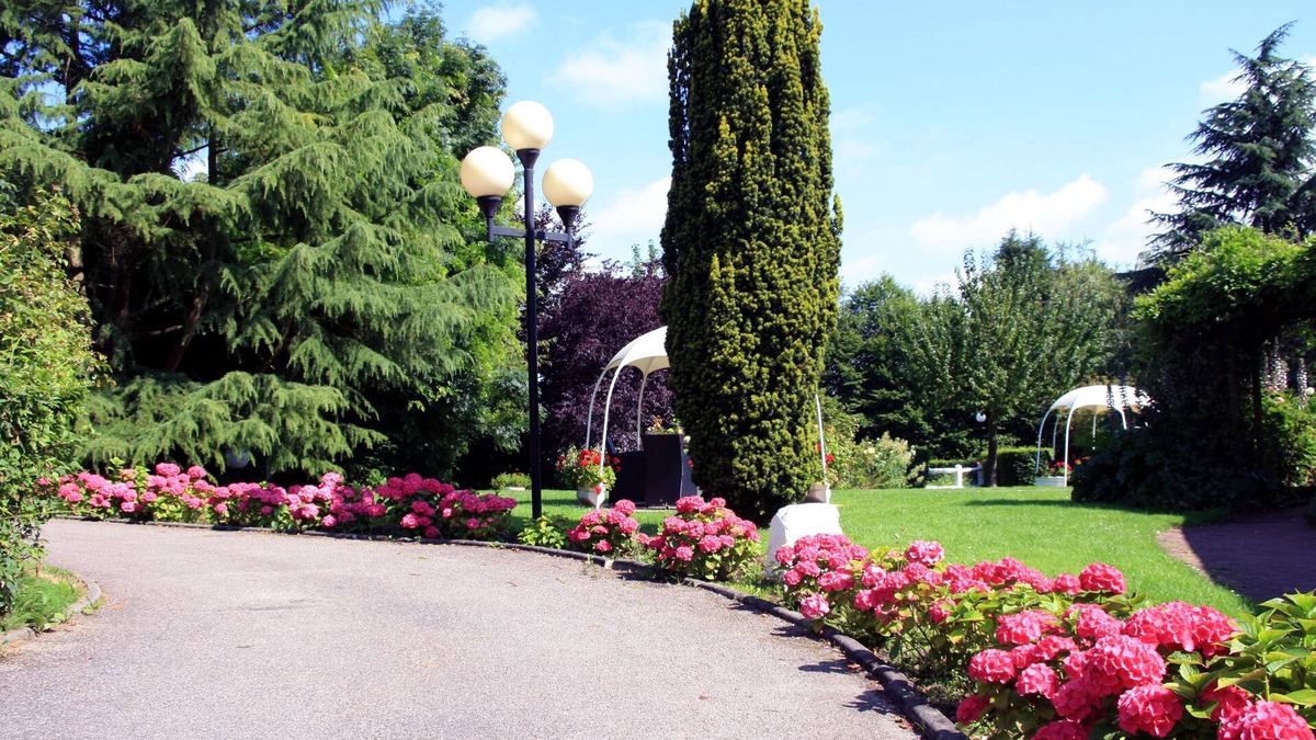 Saint-Martin-du-Vivier Hotel | La Bertelière, The Originals Relais Rouen