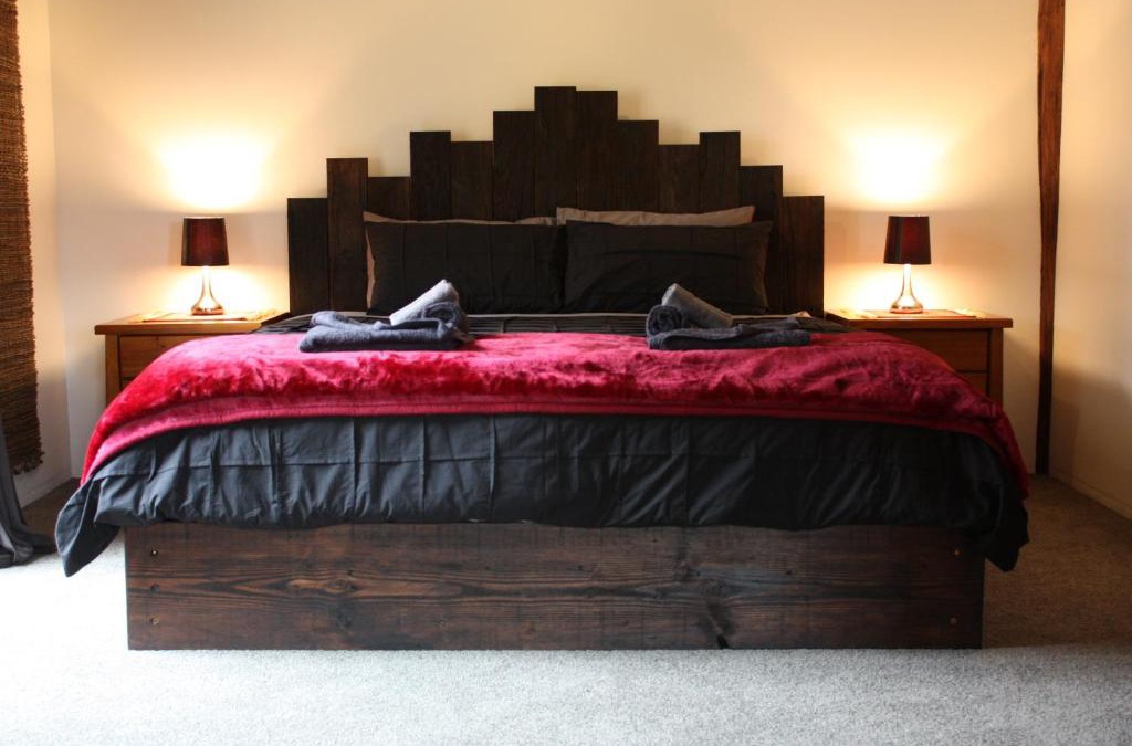 Sailors Falls House | La Boheme Secluded Luxury Spa Villa