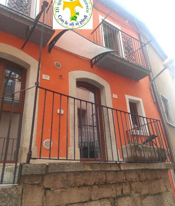 Carpinone House | LA BOMBONIERA