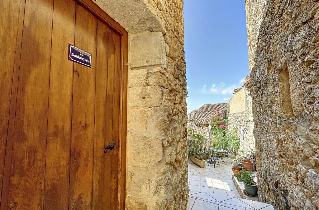 Saint-Sauveur-de-Cruzieres House | LA BOULANGERIE