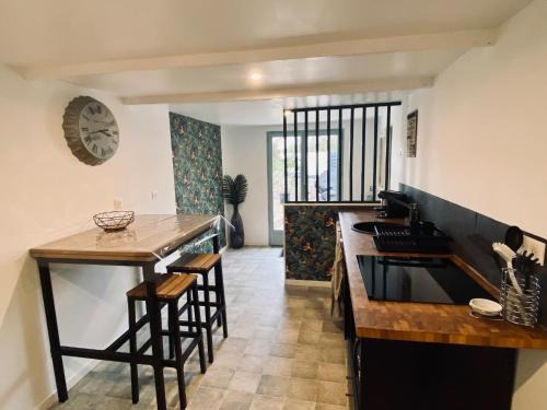 Rochefort-du-Gard Apartment | La Bruyère