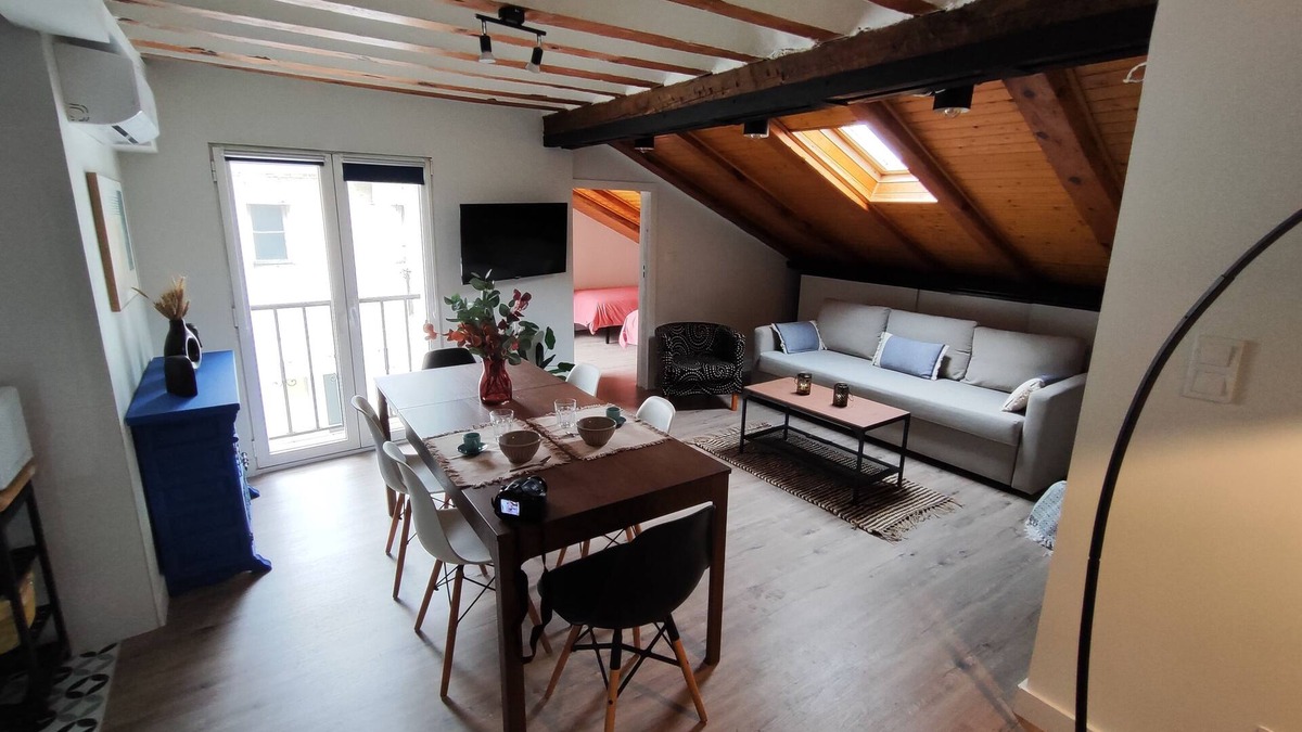 Burgos Apartment | La Buhardilla de los Soportales