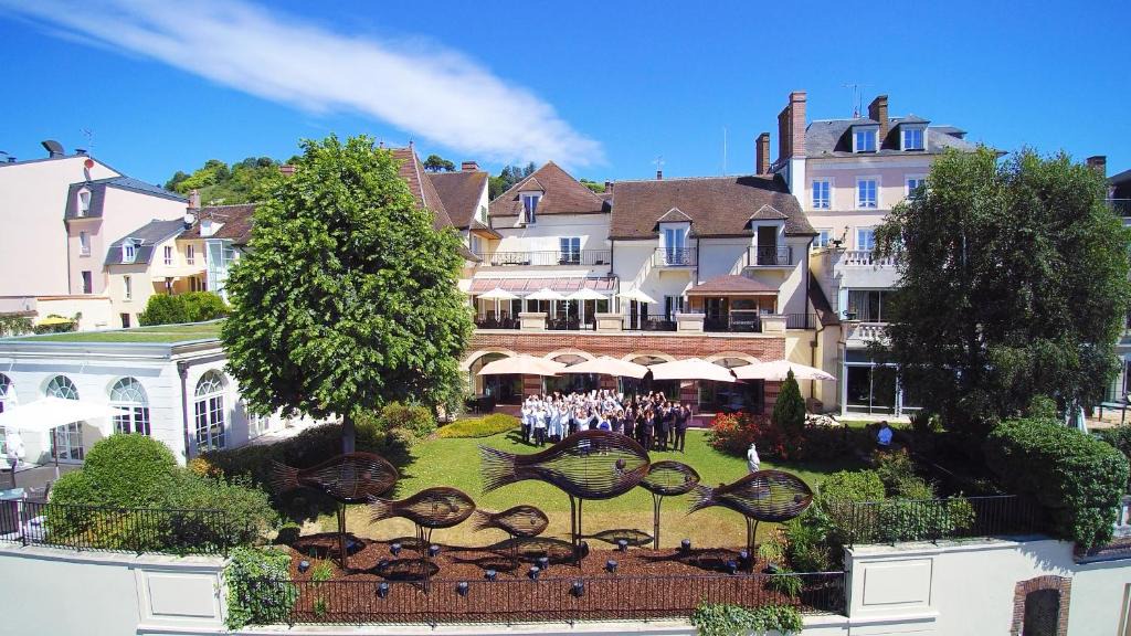 Joigny Hotel | La Côte Saint Jacques