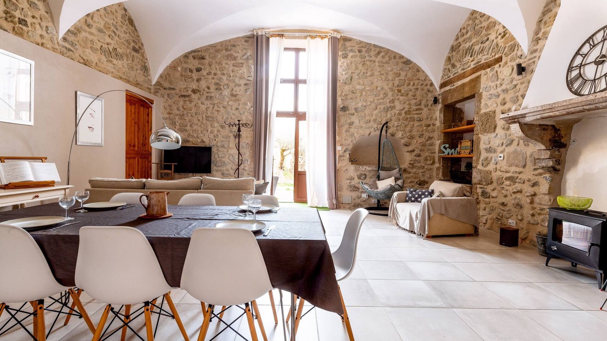 Roche-Saint-Secret House | La Chapelle - La Roche St Secret - 2/4 pers