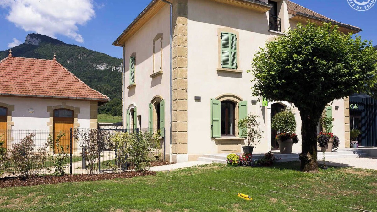 Saint-Christophe-la-Grotte House | LA Cure Gourmande - LA Sure