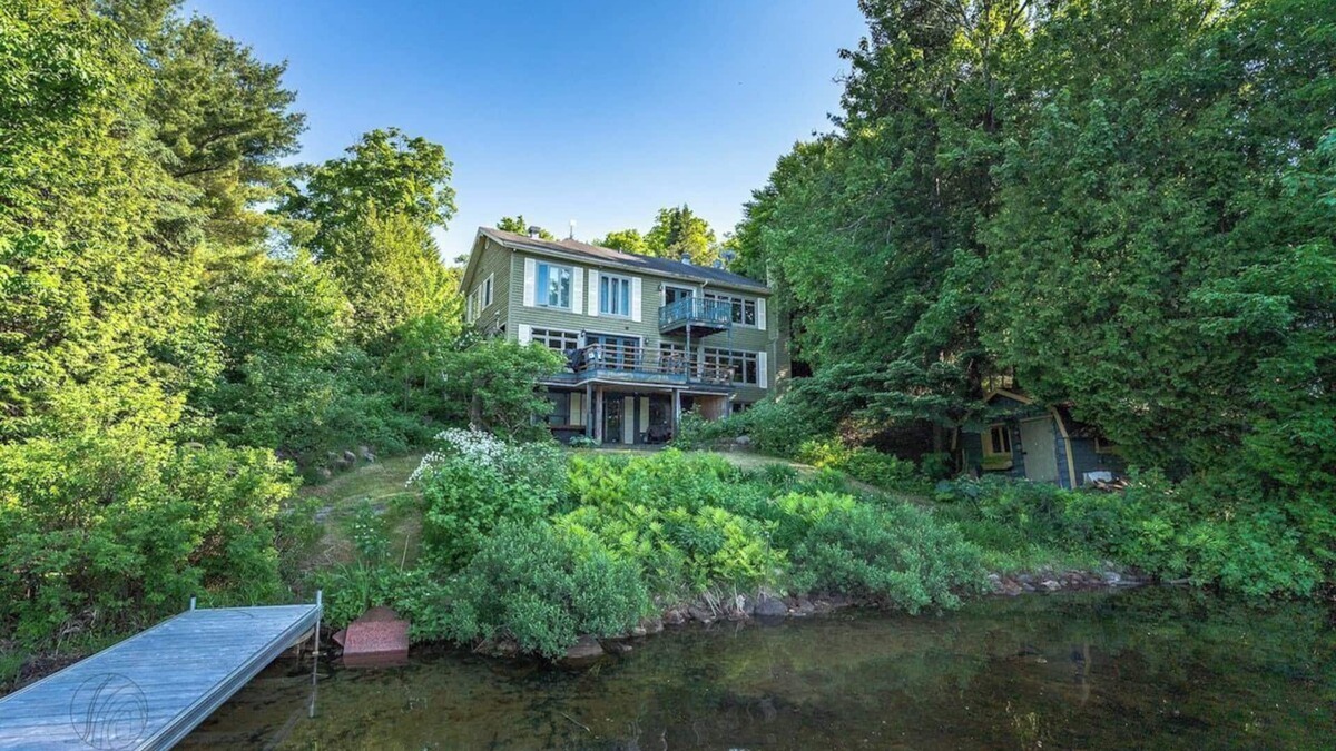 Sainte-Marcelline-de-Kildare House | Lac Léon | spa | waterfront