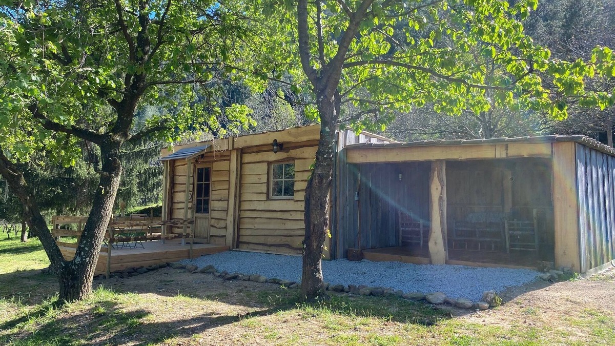 Gravieres Cabin | La Cabane Trappeur : 2/3 Personnes