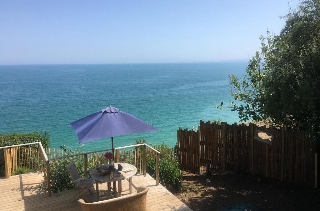 Plerin House | La cabine en bord de mer