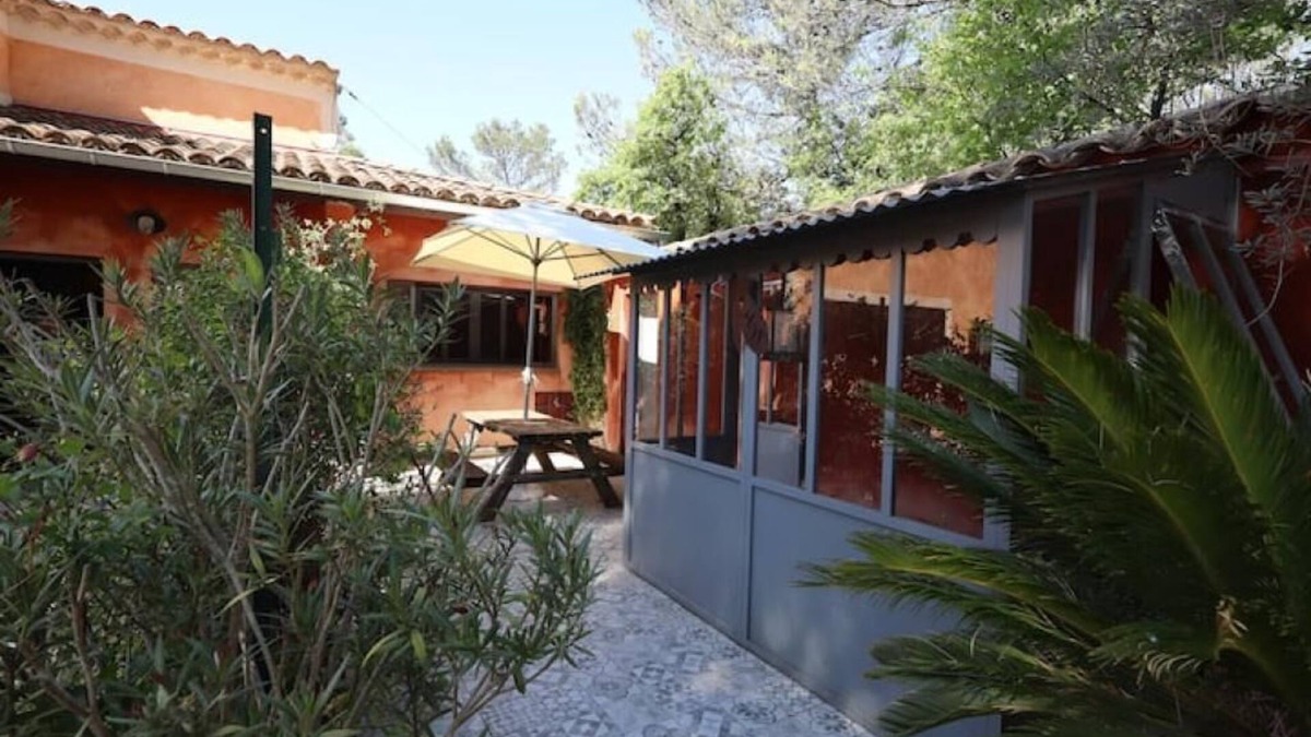 Entrechaux Apartment | La Cachette de Pie - Studio