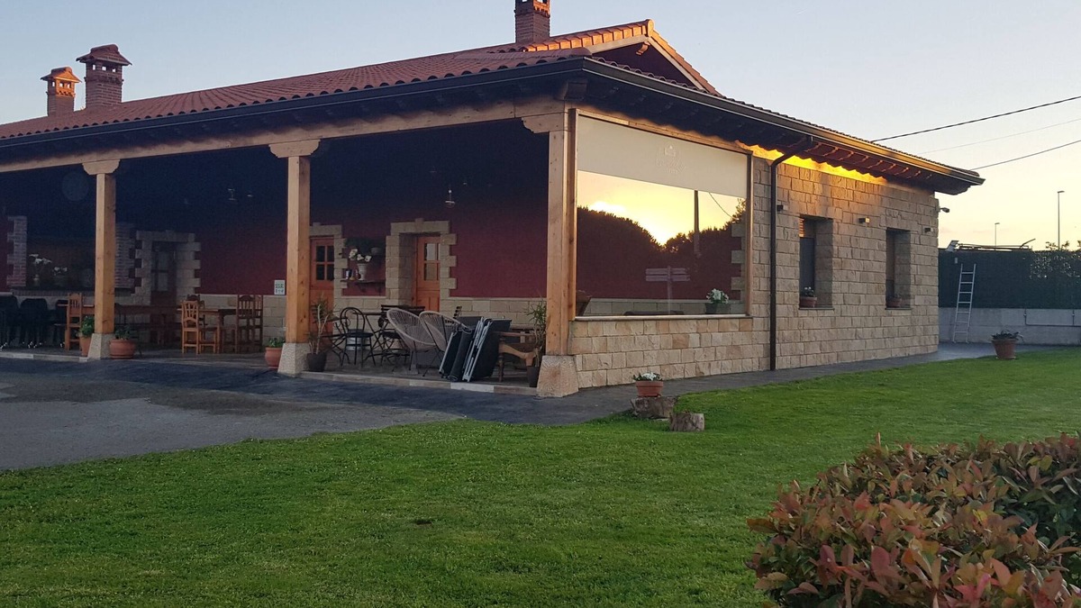 Loredo Cottage | La Cala Hostel | Hostel