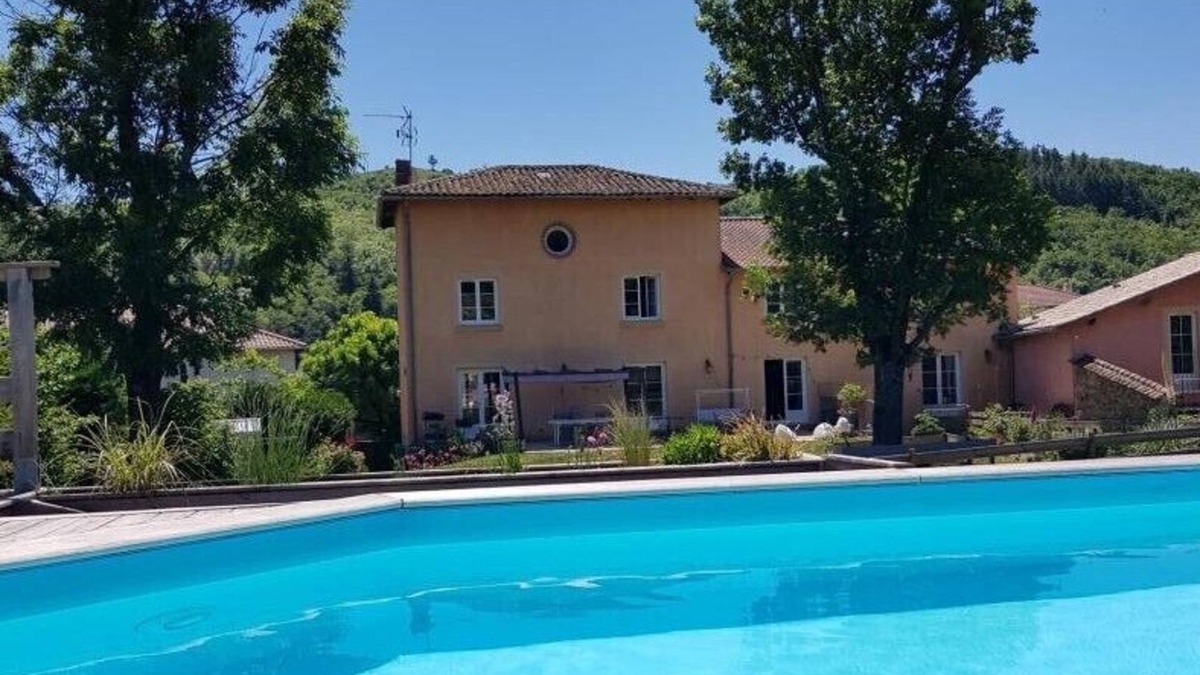 Le Perreon House | La Calade - LE PERREON