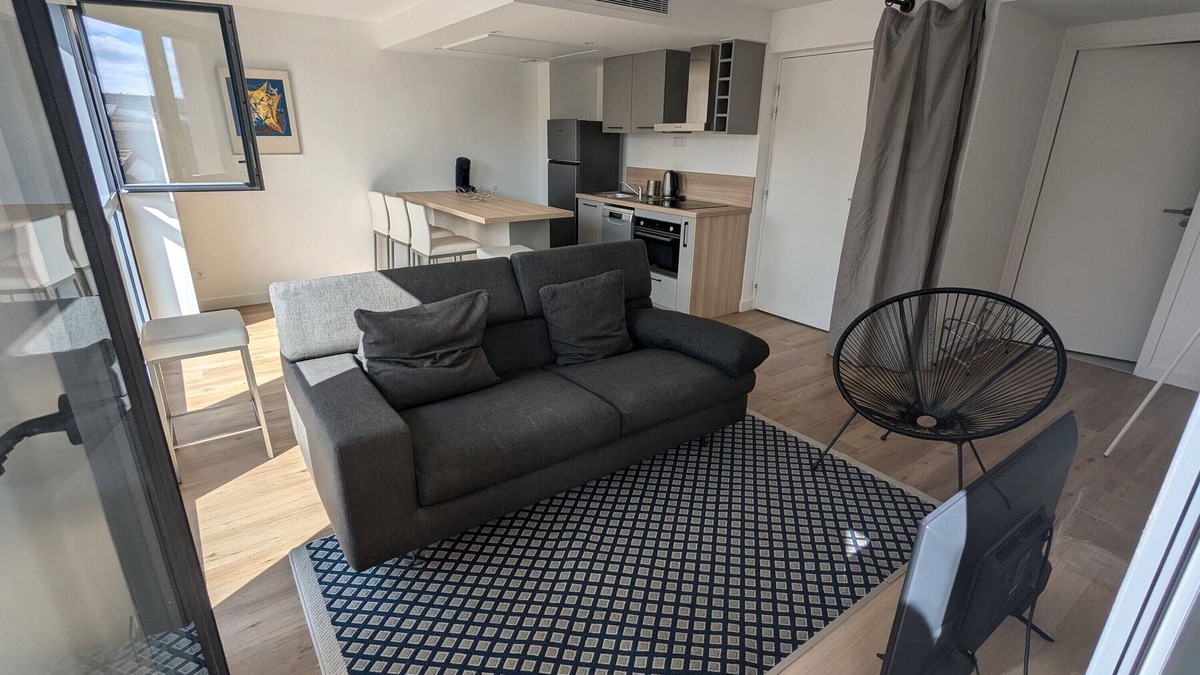 Malakoff Apartment | La campagne à Paris : Bright new apartment in a green setting