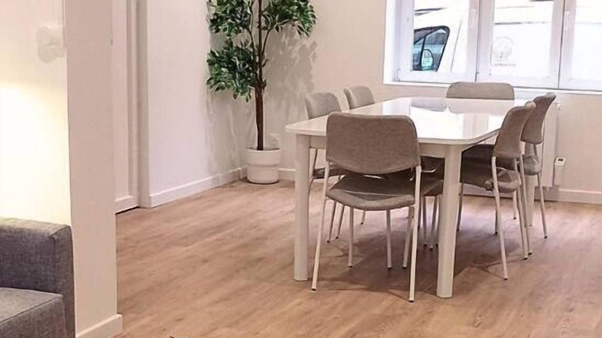 Lens Apartment | La Cantin For 4
