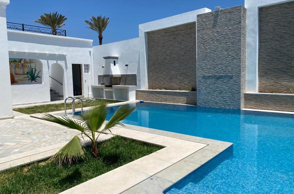 Houmt Souk Apartment | La casa blanca