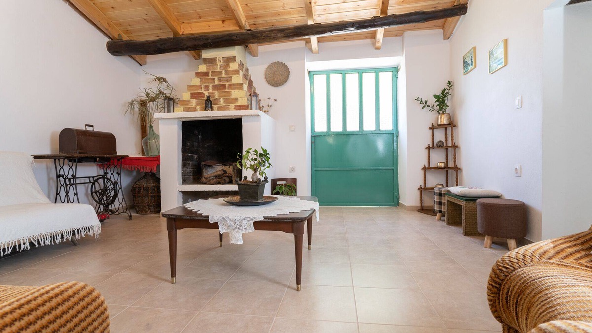 Vatolakkos House | La Casa Cottage