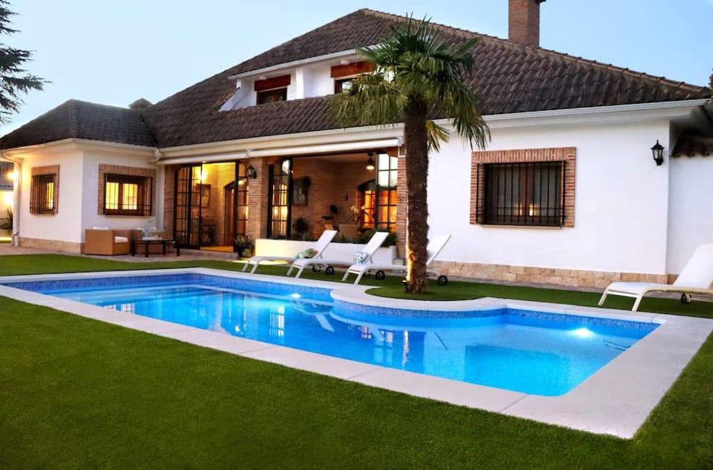 Herencia Villa | La Casa de Enfrente