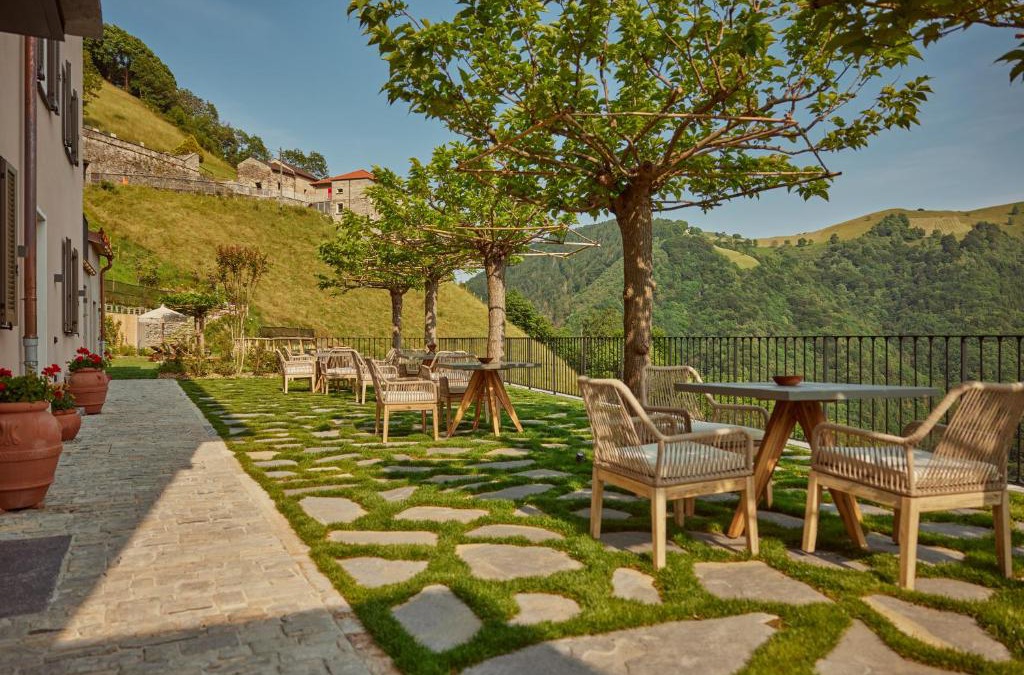 Muggio Hotel | "La Casa dei Gelsi" - Panorama Lodge MONTE GENEROSO