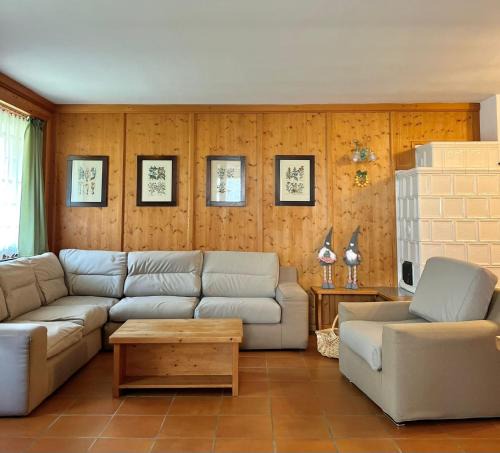 Dimaro Apartment | La Casa dei Nonni, Villa Montana