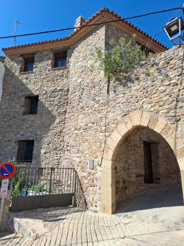 Anon de Moncayo House | La Casa del Arco