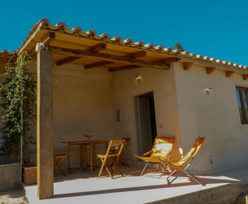 Locri House | La Casa del Miele di Borgo Carbone