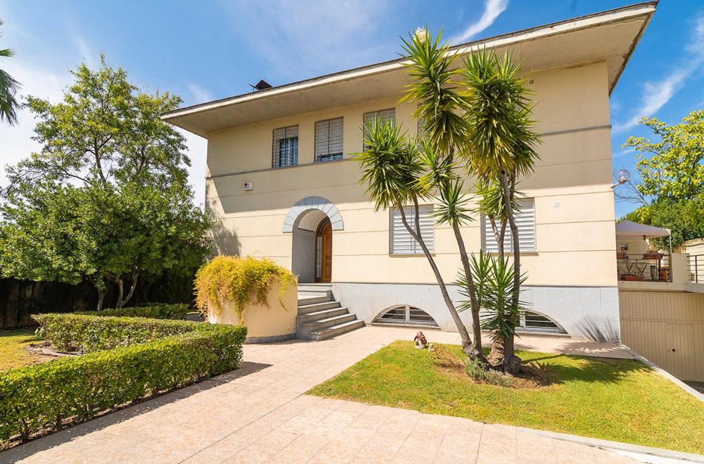 Distrito Norte Sierra House | La casa del olivo en Córdoba