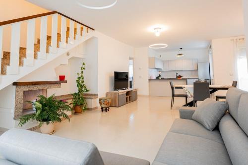 Mozzagrogna Apartment | La Casa delle Orchidee