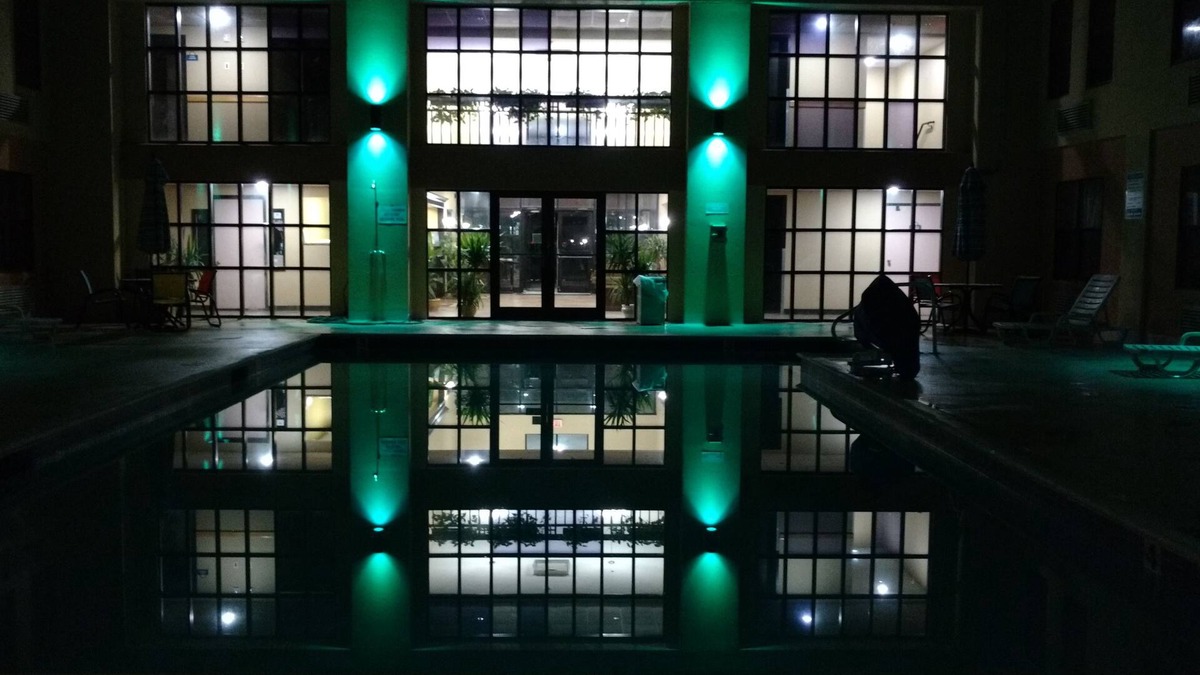 Middleborough Hotel | La Casa Inn & Suites - Middleboro