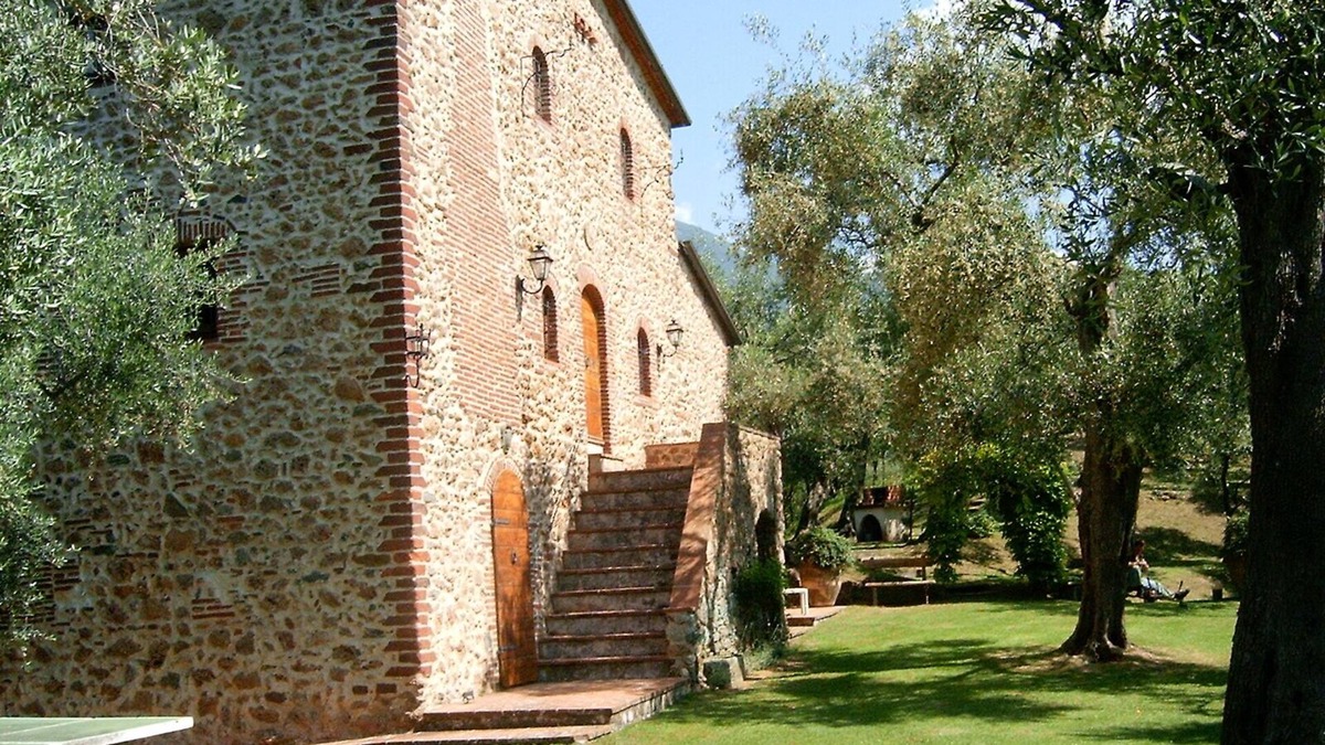 Camaiore House | La Casa tra gli Ulivi - Discounts depending on length of stay.
