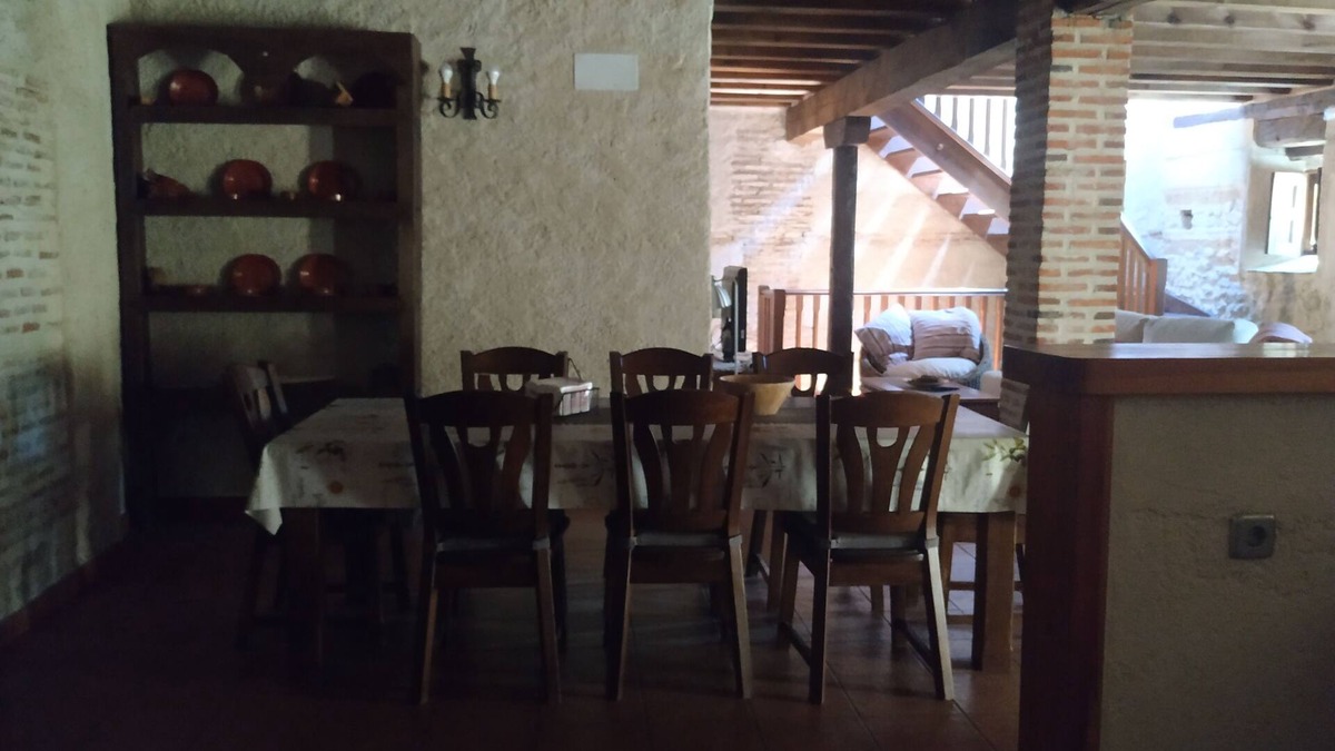 Mozoncillo Cottage | La Casería I y II, Antiguo Convento Restaurado en un Pueblito de Segovia