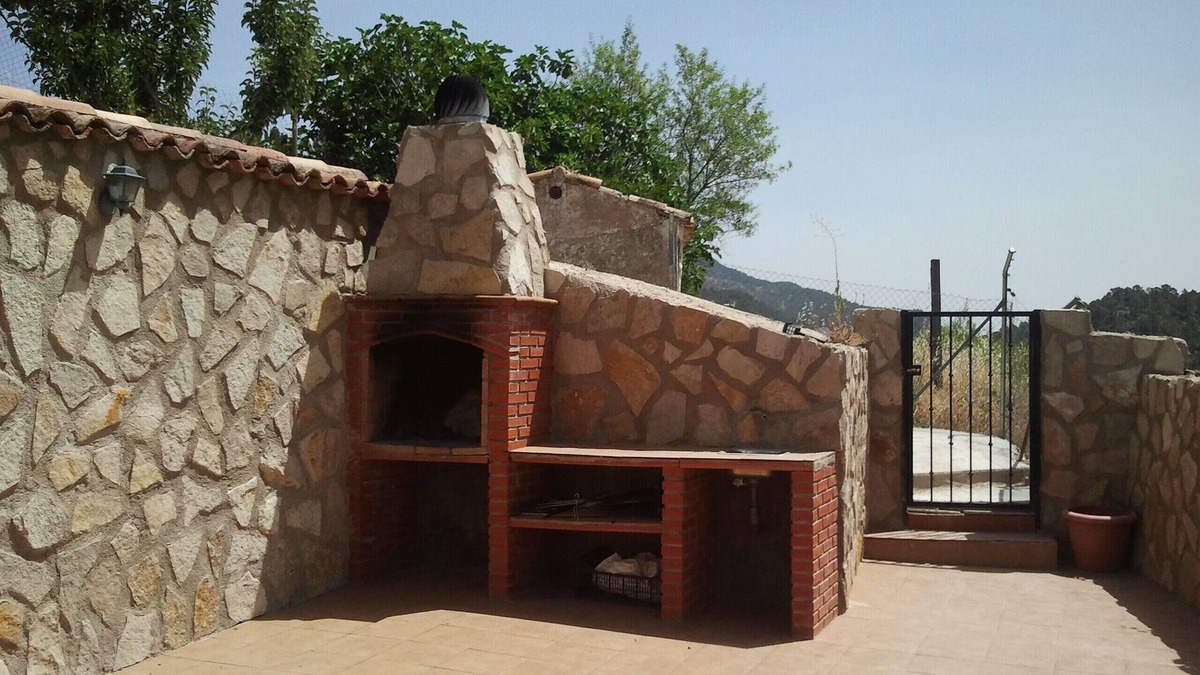 La Casa de la Noguera Cottage | La Caseta Rural House