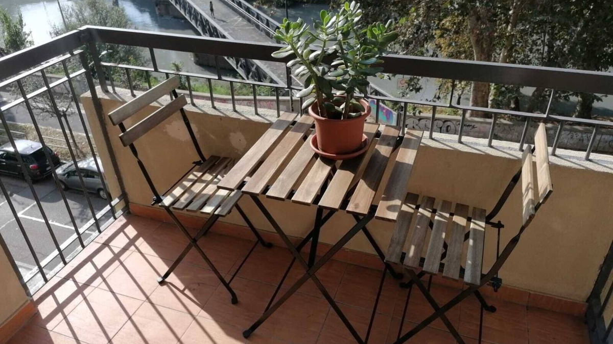 Aurora Apartment | LA CASETTA DI A&FA two steps from the historic center of Turin, (8 minutes walk).