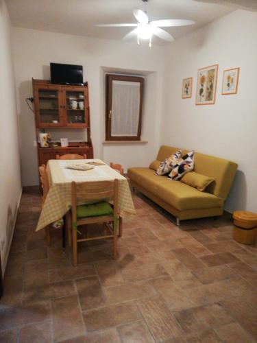 Caprarola House | La casina
