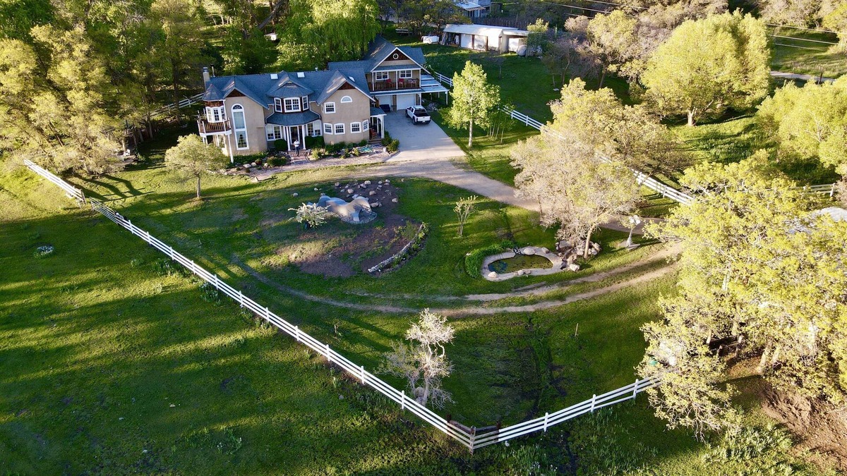 Arroyo Seco House | La Casita - a writer's cottage