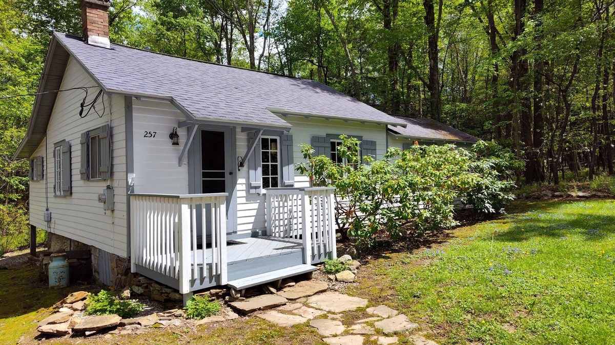 Laporte Cottage | La Casita, The 1934 Tiny House