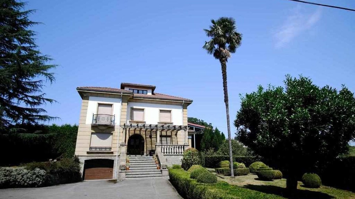 Siero House | La Casona del Frontón