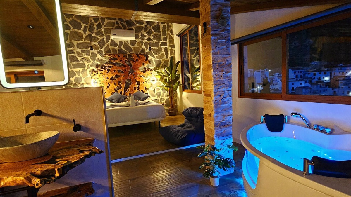 Chulilla House | La Casucha de Chulilla, design house for dream stays.