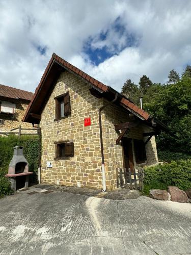 Arce Ski Chalet | La central de Azparren, junto a la Selva de Irati