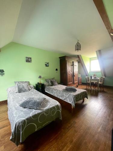 Gevrey-Chambertin Bed & Breakfast | La Chambre Des Issarts