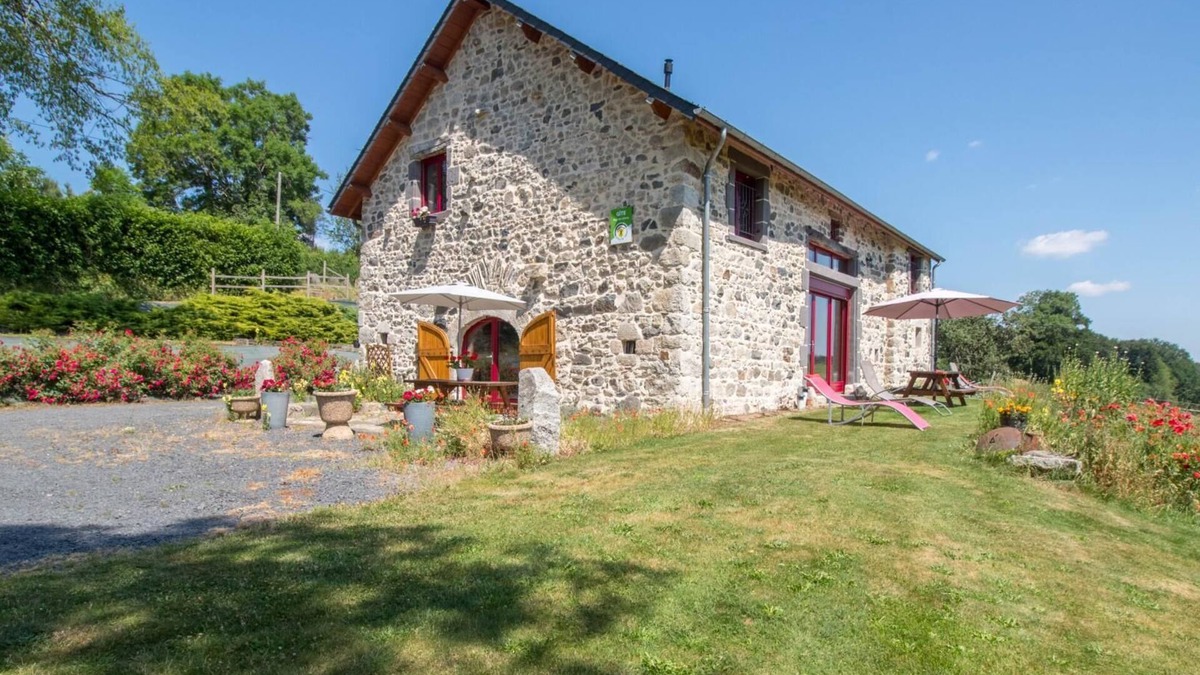 Prondines House | La Charmille - Prondines