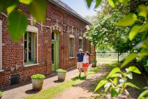 Les Rues-des-Vignes Bed & Breakfast | La chaumière du Tordoir
