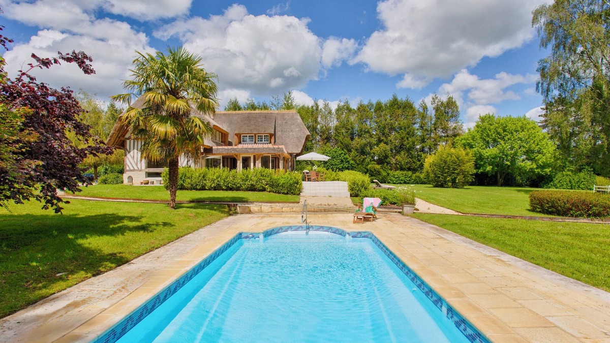 Branville Villa | La Chaumière - Tennis & Swimming Pool - Branville