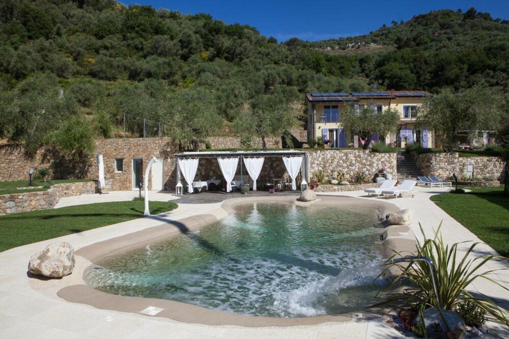 Dolceacqua Bed & Breakfast | La cicala stonata