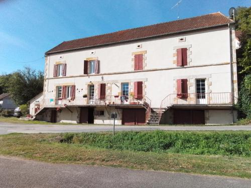 Bezenet House | La Cigaliere